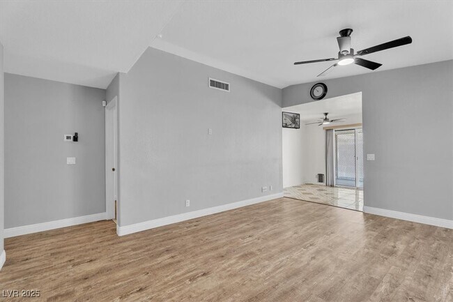 Building Photo - 8200 Cimarron Ridge Dr