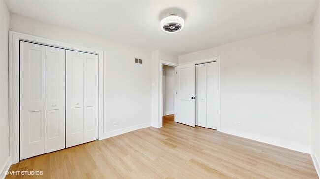 Building Photo - 15405 Tulip Ct