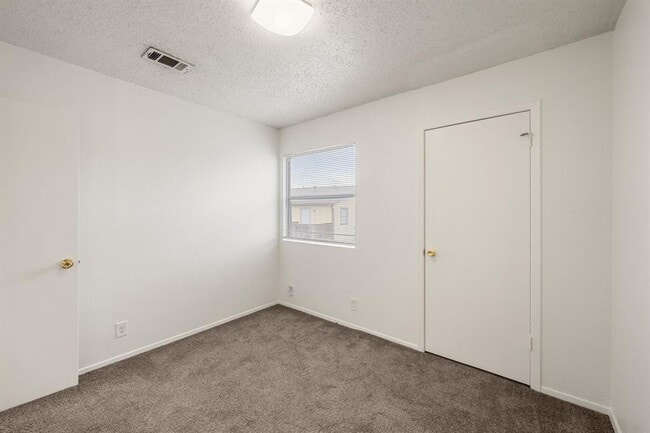 Building Photo - 2303 Rachael Ct