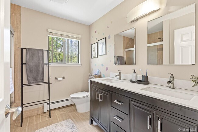 Building Photo - 26 Devonshire Dr