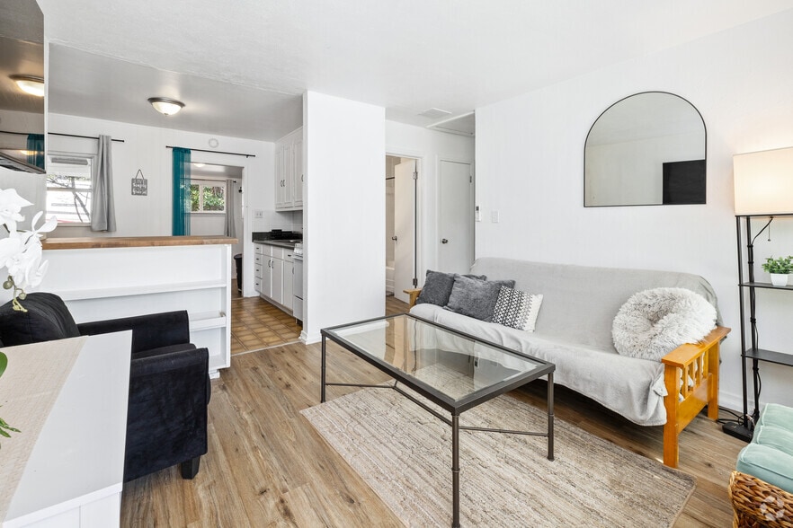 2BR, 1BA - 500SF - Living Room - 512 Paulding Ave