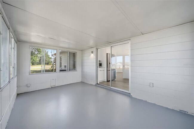 Building Photo - 34815 Gardenia Way