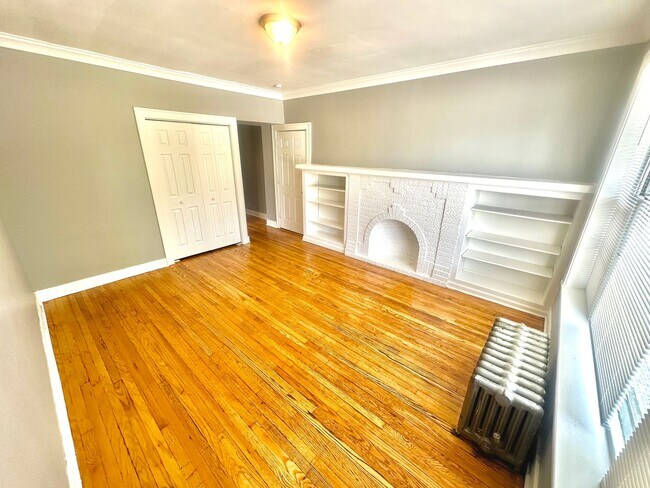 Building Photo - 353 W 120th St