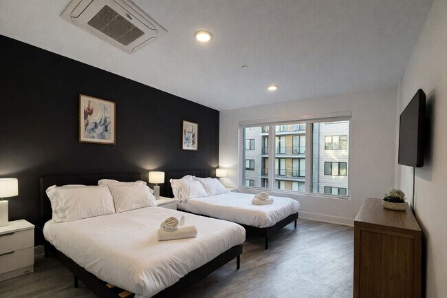 Building Photo - 1214 N American St