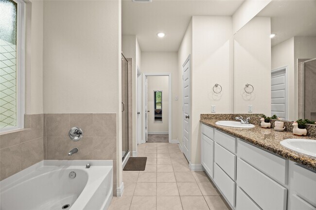 Building Photo - 2873 Terrace Grove Dr