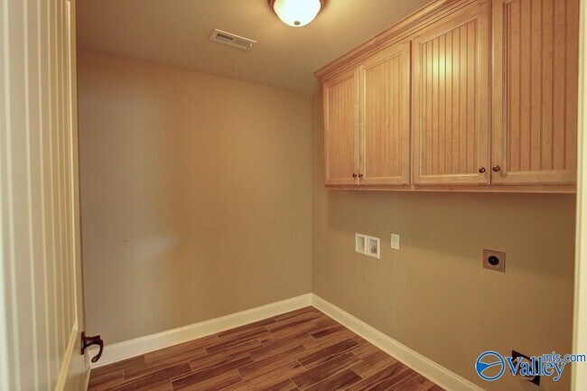 Building Photo - 25861 Caldera Dr