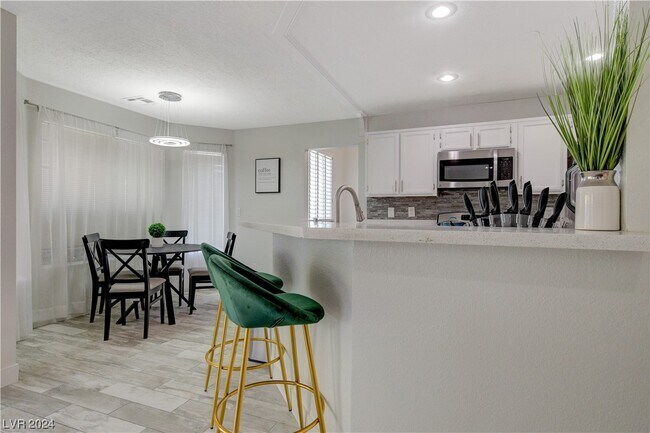 Building Photo - 9416 Crown Vista Ln