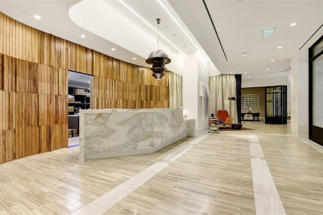 Building Photo - 501 West Ave