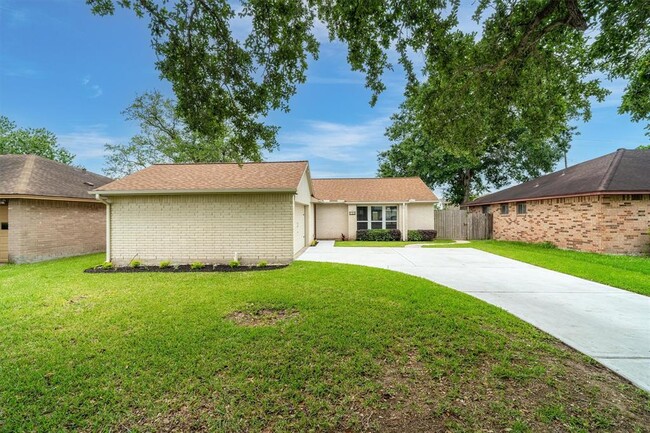 Building Photo - 217 Glen Haven Dr