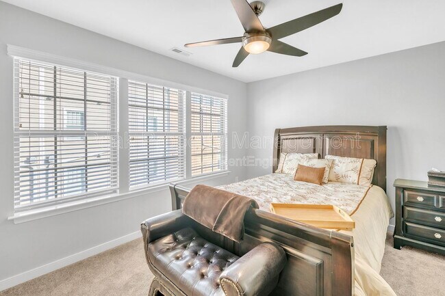 Building Photo - 4951 Old Main St