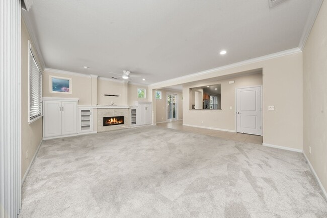 Building Photo - FOR RENT: 3BD/2BA Single-Story Home in 55+ Community