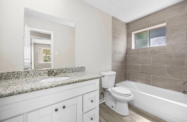 Building Photo - 16523 Loch Maree Ln