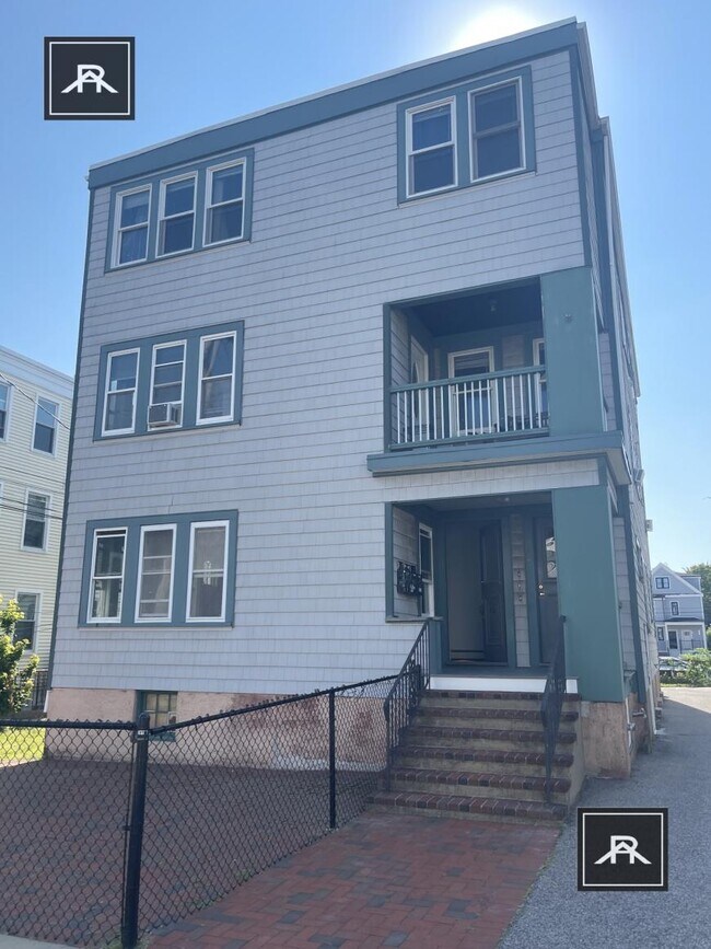 Building Photo - 3 bedroom in Brighton MA 02135
