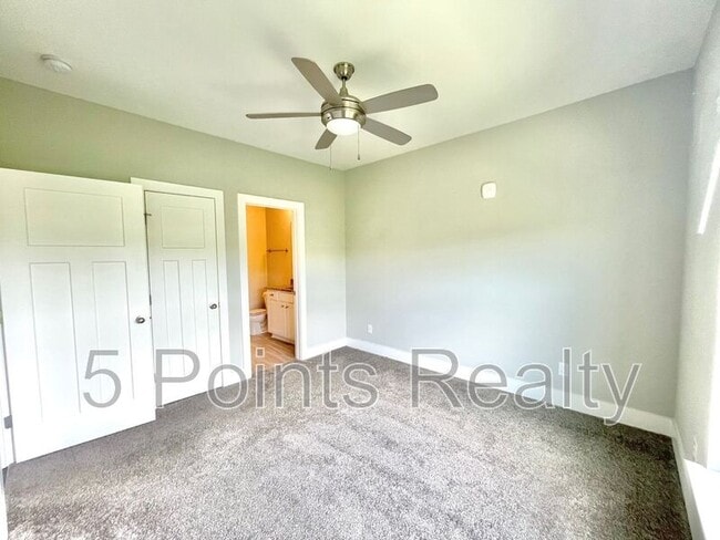 Building Photo - 934 Governor's Ct.