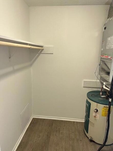 Building Photo - 2075 Clingan Dr NW