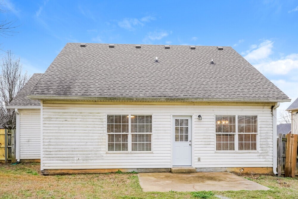 Building Photo - 654 Mable Dr