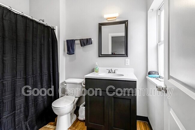 Building Photo - 30 Water St