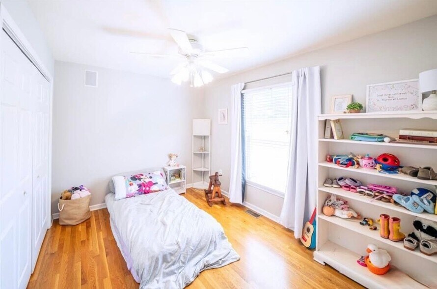 Building Photo - 120 Edgewood Rd