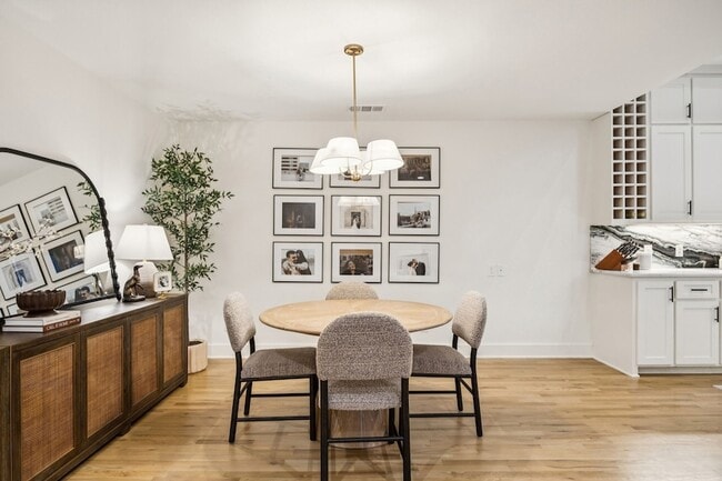 Building Photo - 5816 Orchid Ln