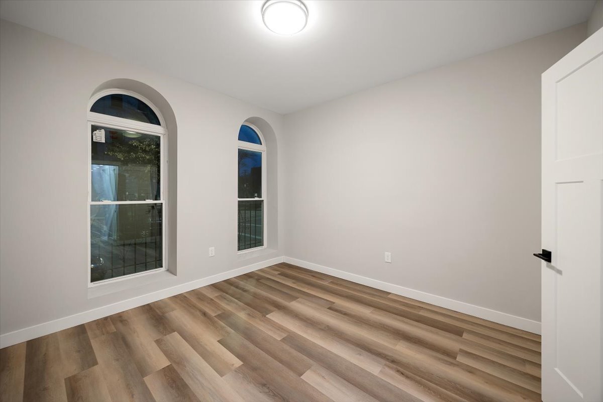 Building Photo - 2037 McCulloh St
