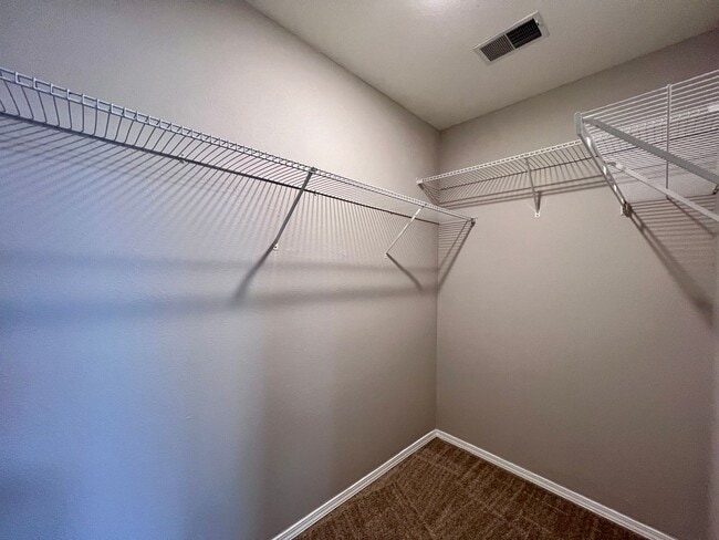 Building Photo - 2 bedroom 2.5 bath Townhome in Godley Park