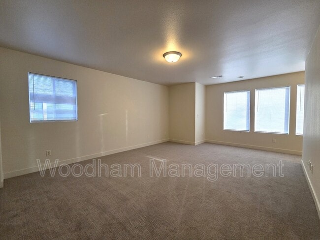 Building Photo - 1759 W Kagy Blvd