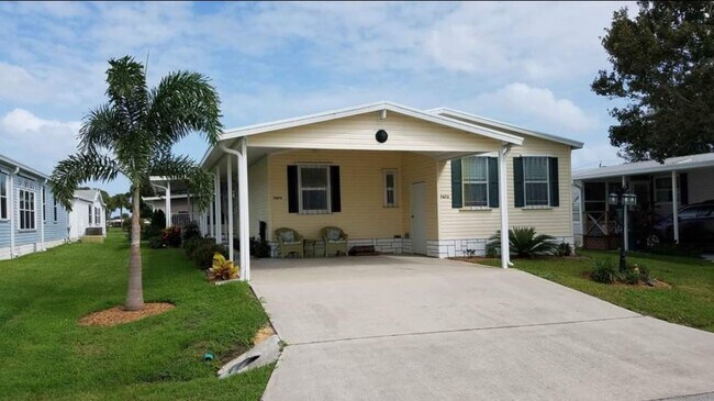 Primary Photo - 7673 Longhorn Ave