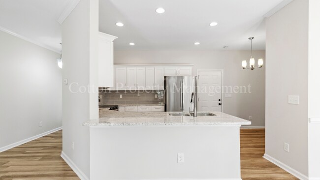 Building Photo - 1010 Winterberry Cir
