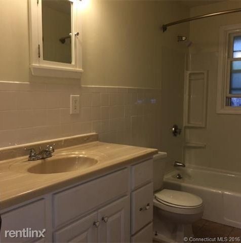 Building Photo - 2 br, 1 bath Condo - Mountain View Condos D2