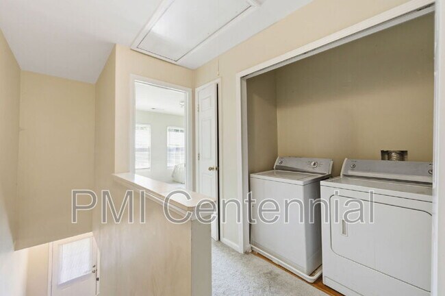 Building Photo - 1528 Cove Creek Cir