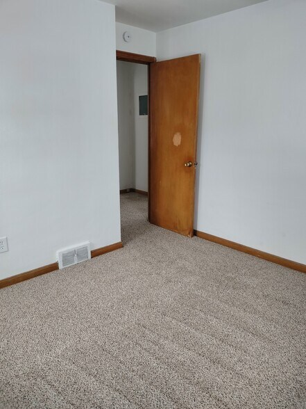 Building Photo - 8306 Essen Ave