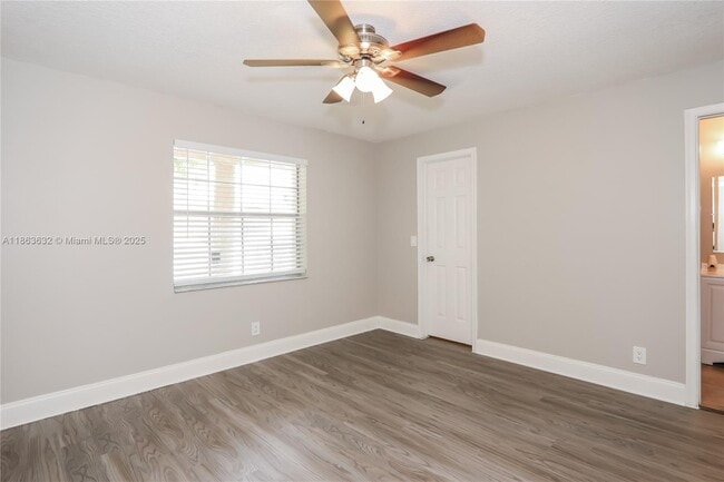 Building Photo - 3406 Ave Villandry