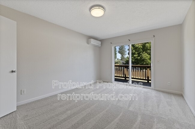 Building Photo - 20815 SW Alexander St