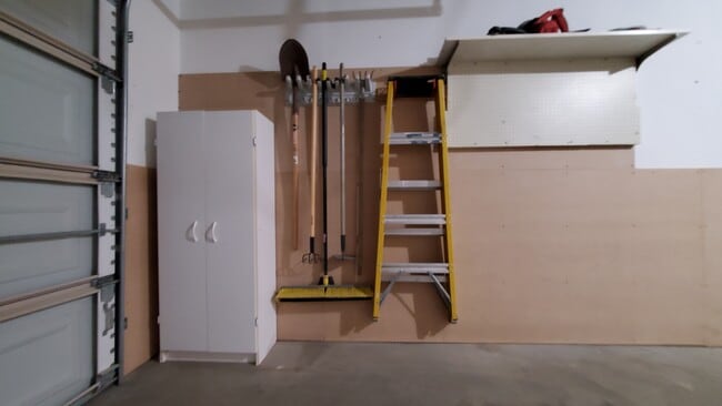 Building Photo - 209 E 18th Ave