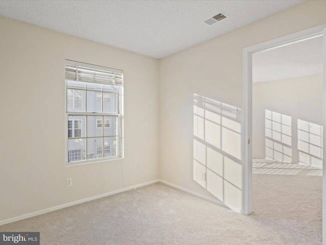 Building Photo - 1108 Huntmaster Terrace NE