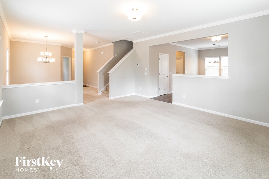 Building Photo - 331 Dunlin Dr