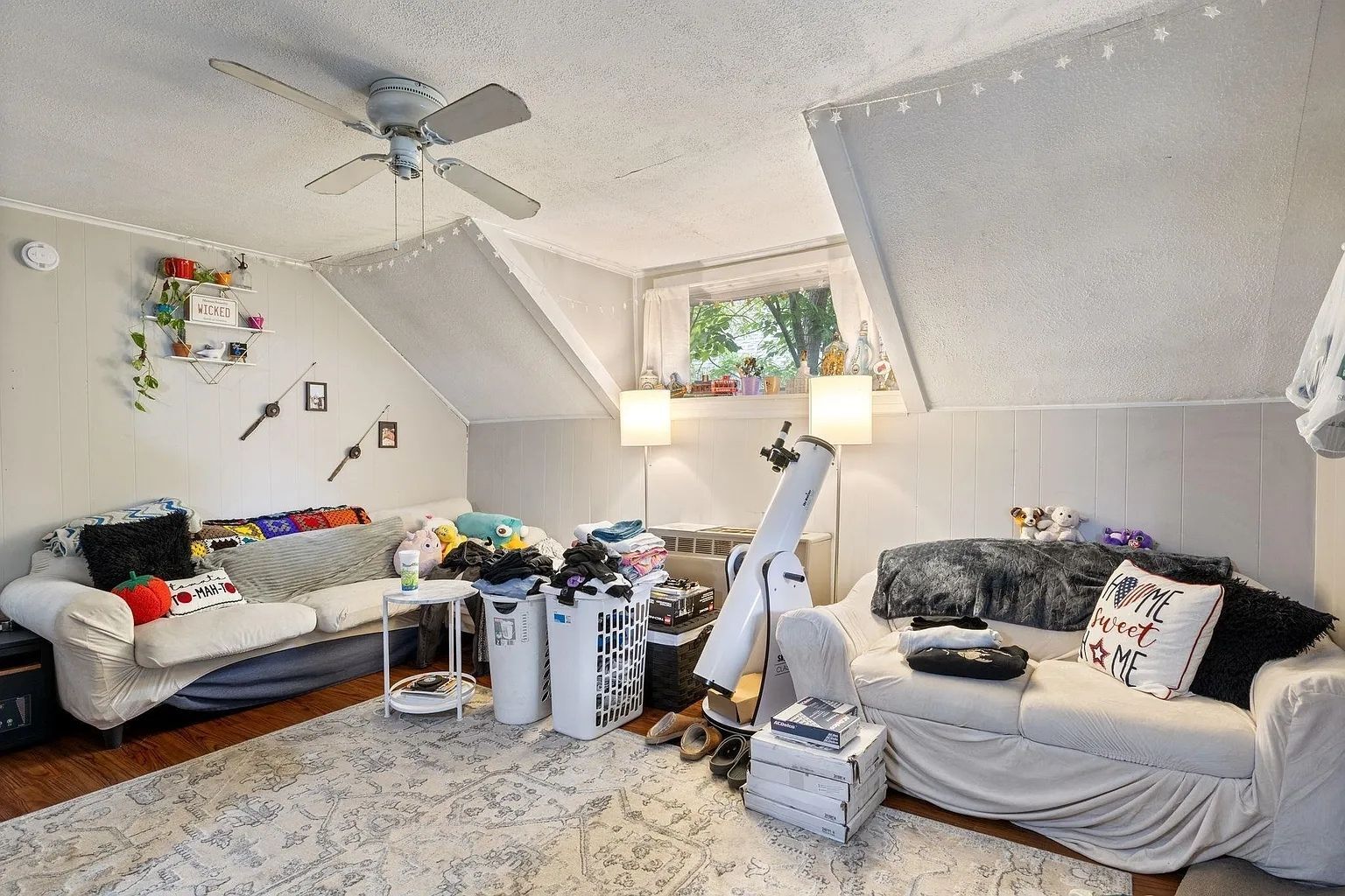 Building Photo - 17 2nd St