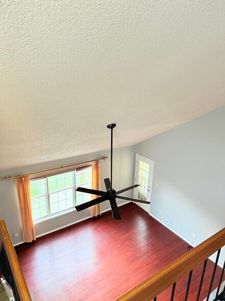 Building Photo - 2704 Tarnbrook Dr