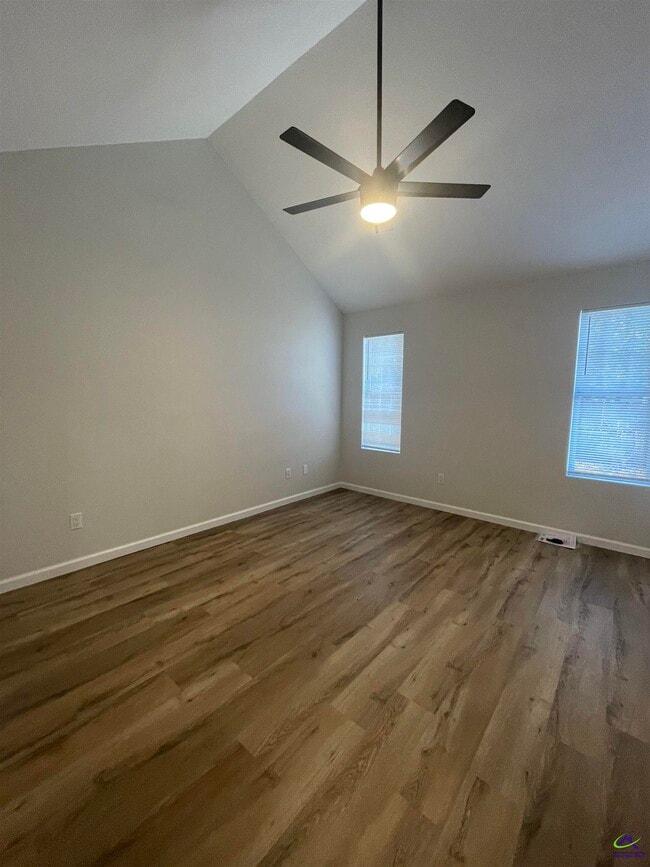 Building Photo - 101 Shamrock Ct