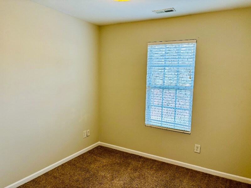 Building Photo - 21 Edgebrook Cir