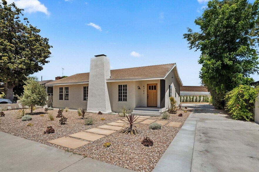 Building Photo - 4702 Kraft Ave