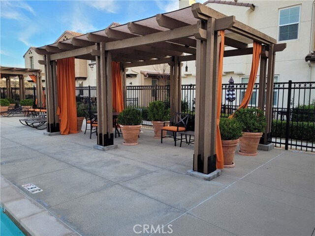 Building Photo - 40448 Calle Real
