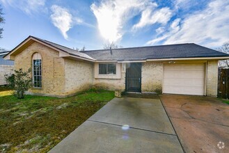 Building Photo - 5 bedroom 2.5 bath home in Southwest Houston