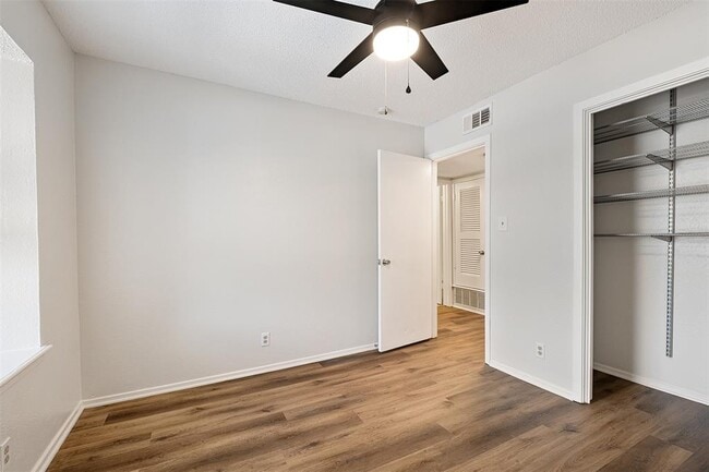 Building Photo - 7801 Shoal Creek Blvd