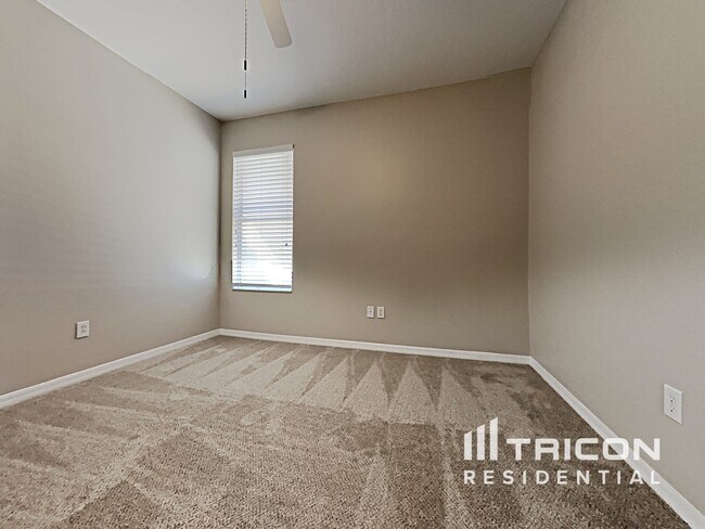 Building Photo - 15826 Cedar Elm Terrace