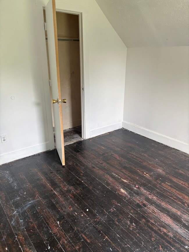 Building Photo - Section 8 accepted