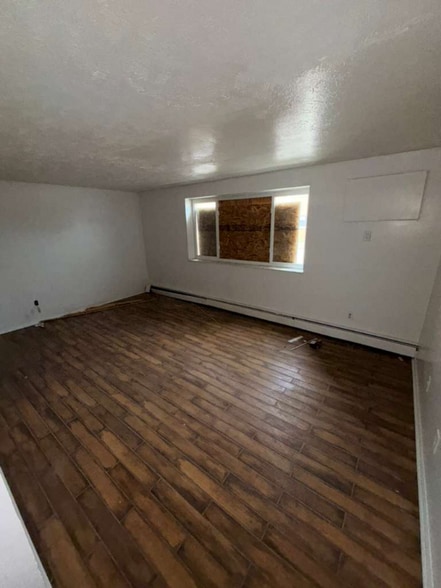 Building Photo - 14815 Euclid Ave