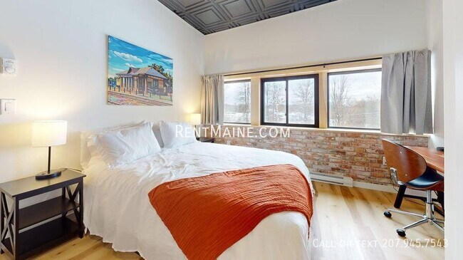 Building Photo - 113 N Lancey St