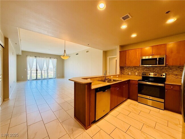Building Photo - 8255 S Las Vegas Blvd