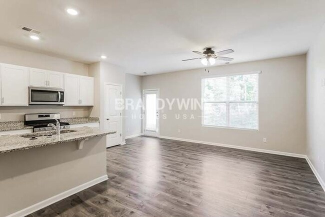 Building Photo - 1053 Woodbridge Blvd